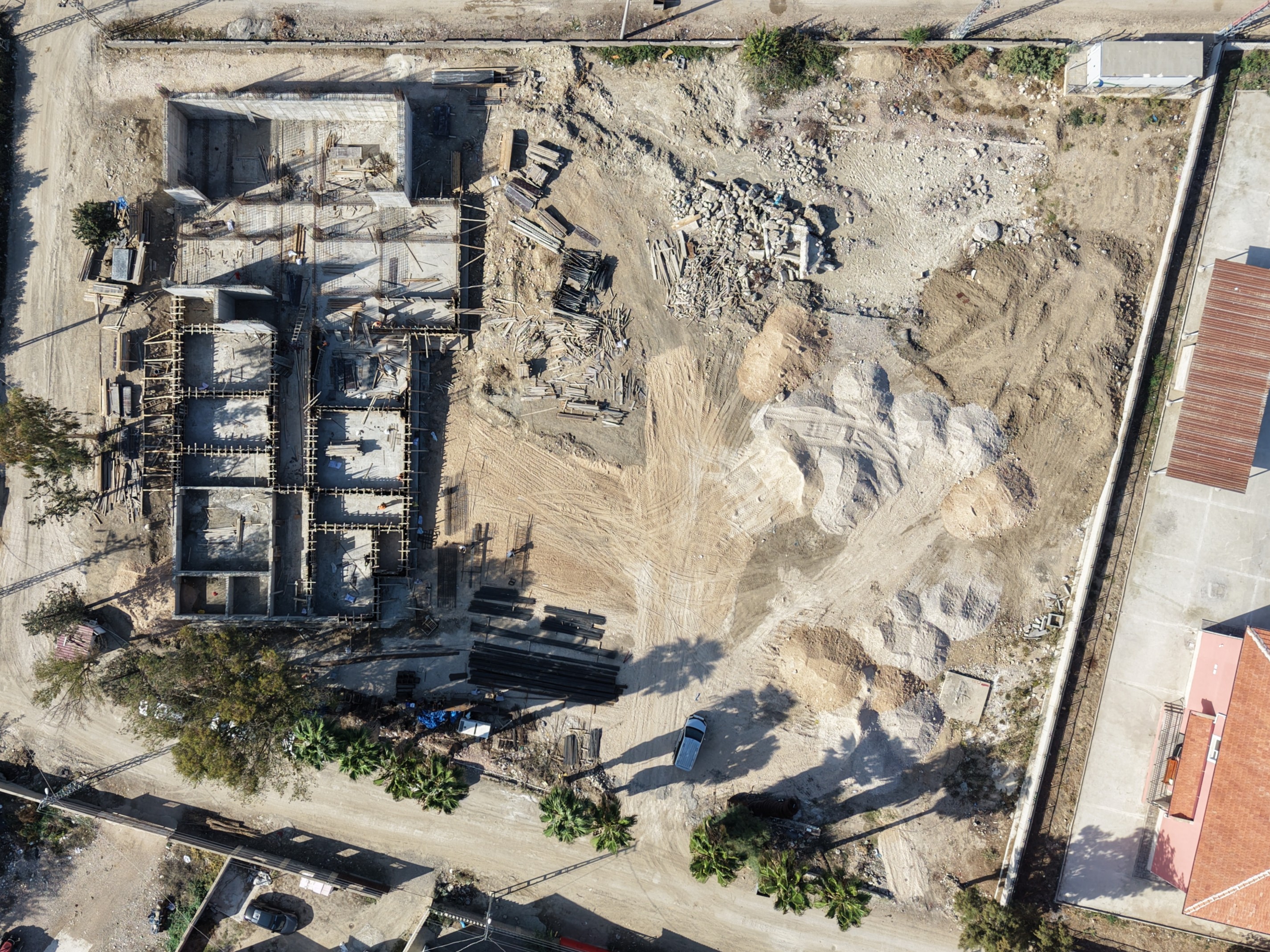 Ceyhan İlçesi 16 Derslikli Mercimek Tevhide Atçı İlkokulu Yapım İşi